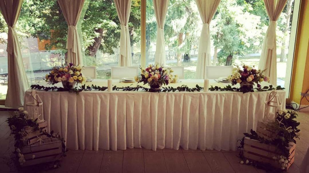 Hotel Park איווניצה מראה חיצוני תמונה