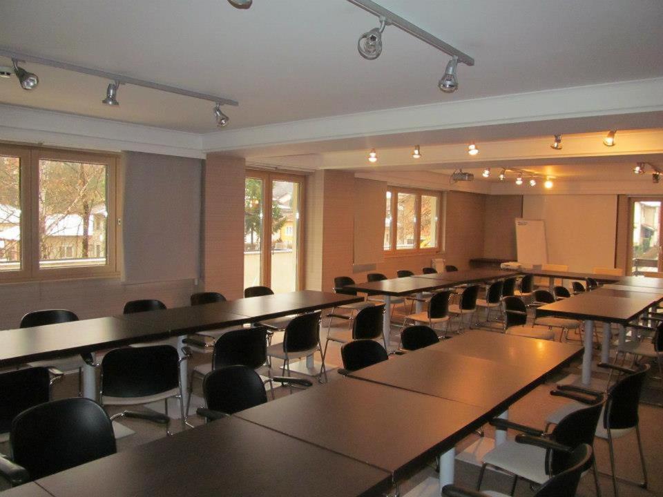 Hotel Park איווניצה מראה חיצוני תמונה