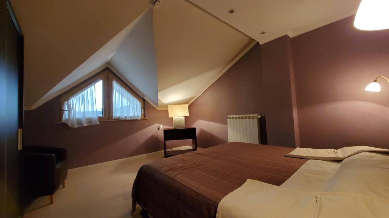 Hotel Park איווניצה מראה חיצוני תמונה